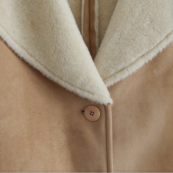 Faux Shearling Jacket Feels Light and Warm EUC - Picture 6 of 6